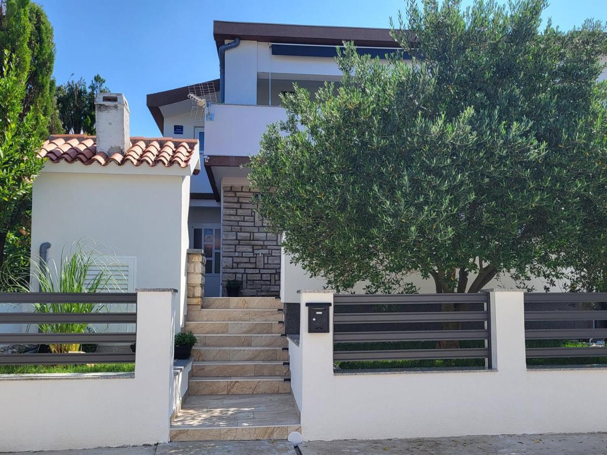 Apartman Anabella Rovanjska Dış mekan fotoğraf